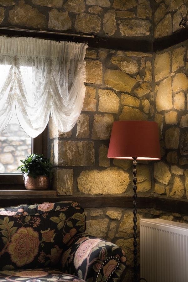 Archontiko Emmanouilidi Suites Káto Loutrákion Kültér fotó